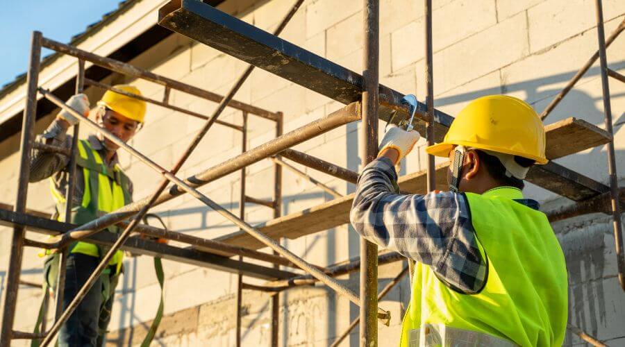 Professional gutter cleaning in Prim, AR